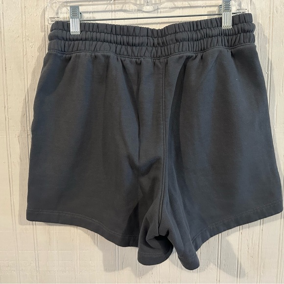 A&F, Grey Casual Shorts - Picture 4 of 4